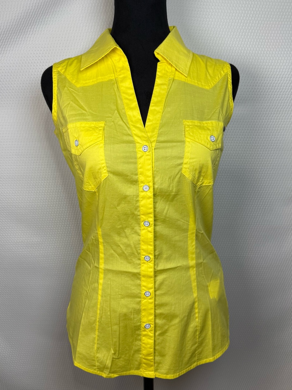 Buffalo Trixia Sleeveless Sz Small Full Button Cotton Neon Yellow Blouse NWT